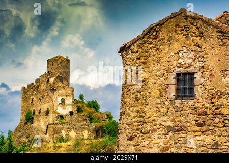 Castello Di Leotoing, Alta Loira, Auvergne-Rodano-Alpi, Francia Foto Stock