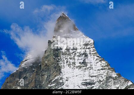 Monte Cervino. L'altezza della vetta è di 4478 metri. Vista dalla città svizzera di Zermatt su una su Foto Stock