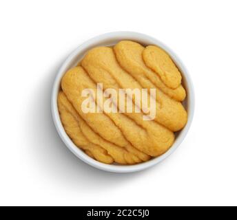 La zucca e la carota purea di bambino nel recipiente isolato su sfondo bianco, vista dall'alto Foto Stock