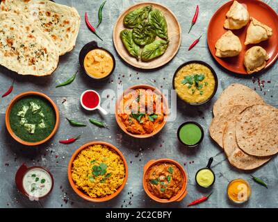 Cucina indiana e piatti indiani, vista dall'alto Foto Stock