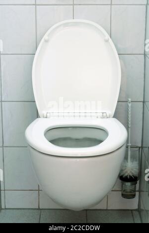 Consente di visualizzare in una cabina toilette con WC. Foto Stock
