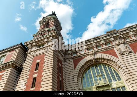 New York City / USA - AGOSTO 22 2018: Dettagli dell'edificio del Museo Nazionale dell'immigrazione di Ellis Island Foto Stock