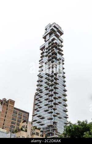 La città di New York / STATI UNITI D'America - 27 GIU 2018: 56 Leonard Street grattacielo a Tribeca, New York City Foto Stock