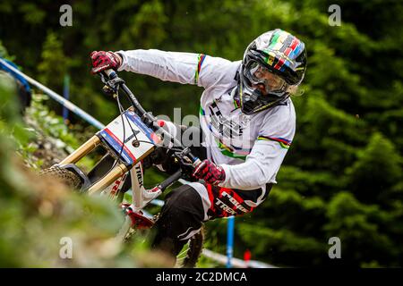 LEOGANG, AUSTRIA - 10 GIUGNO 2011. Il campione del mondo Tracy Moseley (GBR) corre per Team Trek alla Coppa del mondo UCI Downhill Mountain Bike Foto Stock