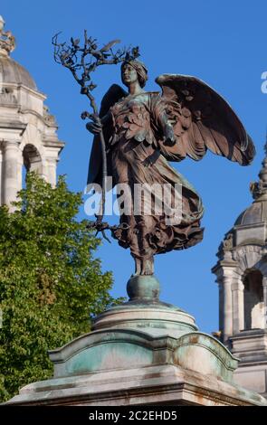 Monumento ai caduti sudafricani, Cathays Park, Cardiff, Galles Foto Stock