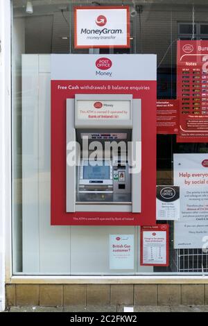 Ufficio postale Bancomat fornito dalla Banca d'Irlanda. Foto Stock