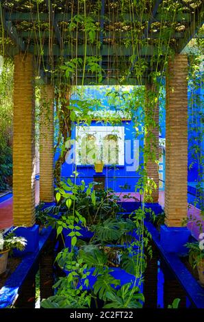 MARRAKECH, MAROCCO - CIRCA APRILE 2018: Galleria al Jardin Majorelle di Marrakech Foto Stock