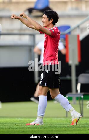 Hannover, Germania. 17 Giugno 2020. Calcio, 2° Bundesliga, Hannover 96 - FC St. Pauli, 32° incontro, HDI-Arena: Genki Haraguchi di Hannover si augura dopo il suo obiettivo per la vittoria del 3-0. Credito: Swen Pförtner/dpa - NOTA IMPORTANTE: In conformità con le norme del DFL Deutsche Fußball Liga e del DFB Deutscher Fußball-Bund, è vietato sfruttare o sfruttare nello stadio e/o nel gioco le fotografie scattate sotto forma di sequenze di immagini e/o serie di foto di tipo video./dpa/Alamy Live News Foto Stock