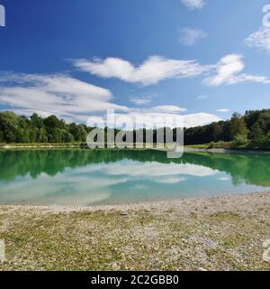 "Naturerlebnisweiher Halfing", Halfing, Chiemgau, alta Baviera, Germania Foto Stock