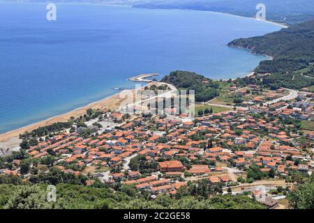 Città Stratoni a Penisola Calcidica nel nord della Grecia Foto Stock