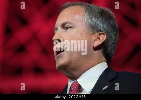 Dallas Texas USA, 14 2016 maggio: Il procuratore generale del Texas Ken Paxton parla ai fedeli alla convention del Partito Repubblicano del Texas. ©Bob Daemmrich Foto Stock