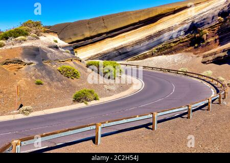 Strada nel Parco Nazionale del Monte Teide, Tenerife, Isole Canarie, Spagna Foto Stock