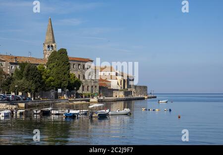 Porec, città vecchia con la Basilica di Eufrasio Foto Stock