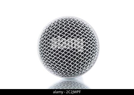 Microfono senza cavo isolato su bianco su sfondo Foto Stock