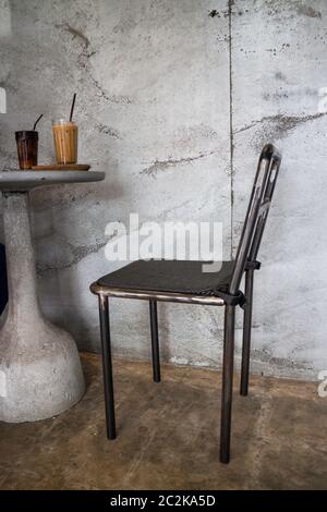 Il minimo di mobili in stile impostato nel coffee shop, stock photo Foto Stock