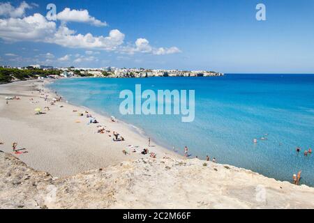 Torre dell'Orso shore a settembre. Provincia di Lecce e Salento puglia, Italia. Foto Stock