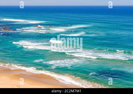 Gibson passi spiaggia lungo il tratto glorioso della Great Ocean Road - Post Campbell, Victoria, Australia Foto Stock