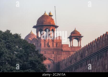 Ingresso principale porta Lahori a Red Fort, New Delhi durante l'alba. Nuova delhi, India. Foto Stock