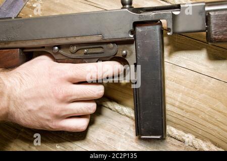 Thompson pistola. Pronto per la lotta Foto Stock