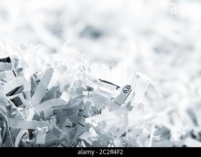 Primo piano immagine della grande mucchio di bianco SHREDDED PAPER Foto Stock