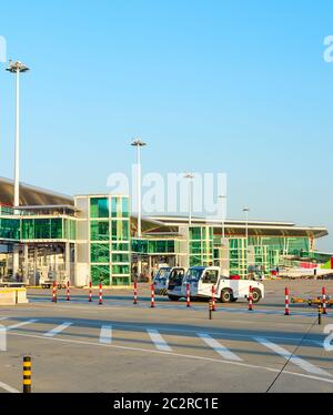 Aerei, auto di servizio, aeroporto di Porto Foto Stock