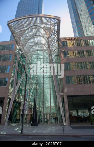 Spazi all'interno degli edifici che fanno il percorso pedonale a Toronto, Ontario, Canada Foto Stock
