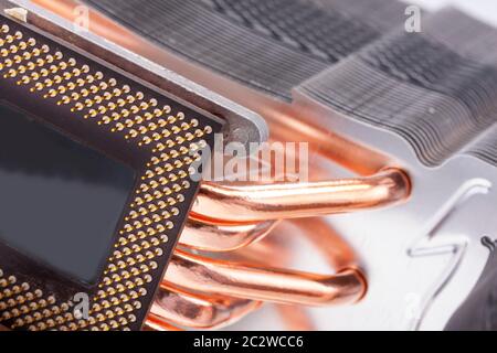 Vista dettagliata del computer moderno dello scambiatore di calore del processore o il radiatore Foto Stock