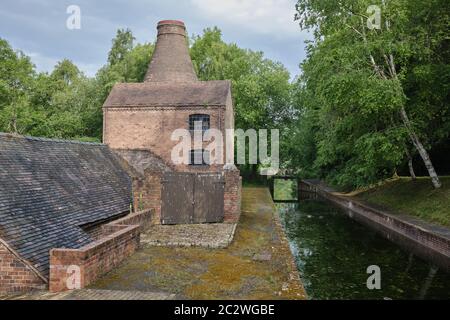 Coalport China Museum e Coalport Canal, parte dell'Ironbridge Gorge, patrimonio mondiale dell'umanità nel Regno Unito Foto Stock