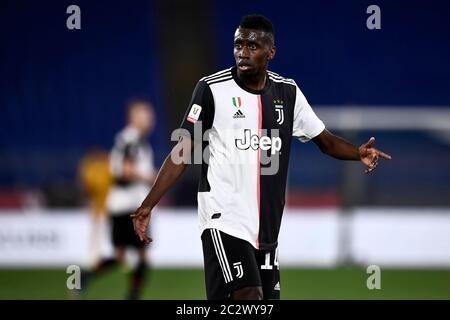 Roma, Italia - 17 giugno 2020: Blaise Matuidi dei gesti Juventus FC durante la finale di Coppa Italia tra il SSC Napoli e il Juventus FC. SSC Napoli ha vinto 4-2 su Juventus FC dopo calci di pena, tempo regolare è terminato 0-0. Credit: Nicolò campo/Alamy Live News Foto Stock