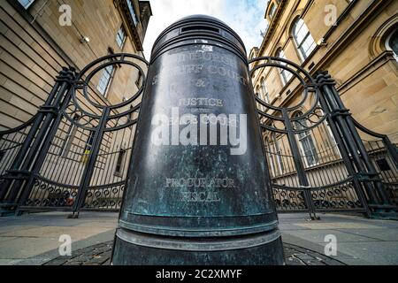 Esterno della Corte di sceriffo di Edimburgo e della Corte di Giustizia della Pace di Edimburgo, Scozia, Regno Unito Foto Stock