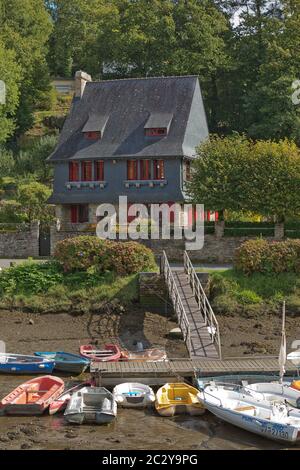 Paesaggio idilliaco a Pont-Aven, un comune nel dipartimento Finistère della Bretagna (Bretagne) Foto Stock