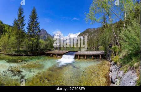 Schiederweiher, di fronte alle montagne Grosser torrente maremoto e Spitzmauer, Totes Gebirge, regione di Hinterstoder torrente Pyhrn-tidal Foto Stock