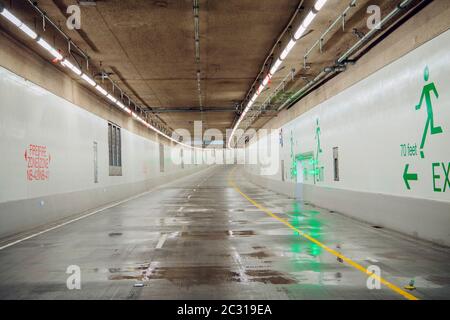 Traffic tunnel, Seattle, Washington, USA Foto Stock