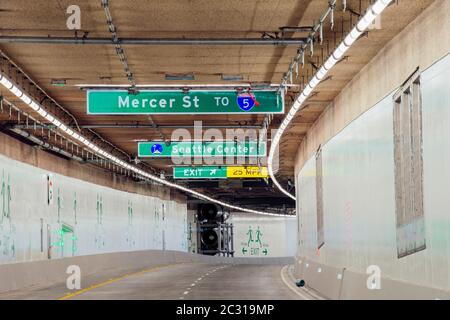 Traffic tunnel, Seattle, Washington, USA Foto Stock