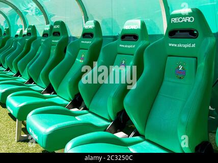 Banco del personale allo stadio FC Rapid Foto Stock