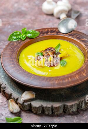 Zuppa di purea di cavolfiore. Foto Stock