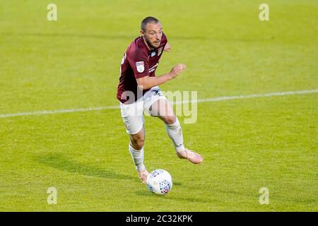 Northampton, Regno Unito. 18 Giugno 2020. Michael Harriman di Northampton Town durante la Sky Bet League 2 Gioca alla prima partita finale tra Northampton Town e Cheltenham Town presso il PTS Academy Stadium di Northampton il 18 giugno 2020. Foto di David Horn. Credit: Prime Media Images/Alamy Live News Foto Stock