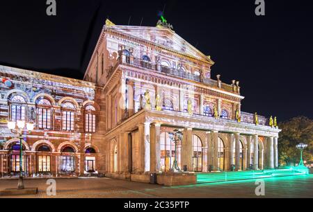 Opera di Stato, Hannover illuminato Foto Stock