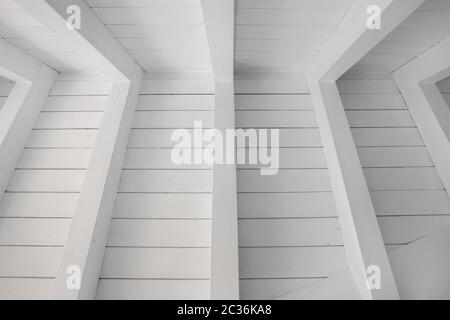 Soffitto in legno bianco Foto Stock