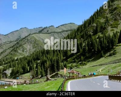 Paesaggio naturale intorno al Grand Canyon di Dushanzi in Xinjiang Cina. Foto Stock