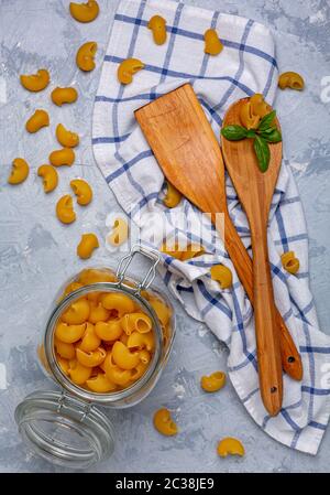 Pasta italiana di grano duro. Foto Stock