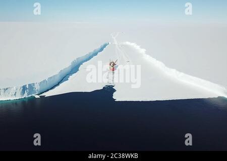Un naldo ghiacciato, nave rompigelo. Foto Stock