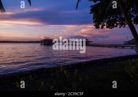 Atlantic tramonto al mare in Bocas del Toro. Panama. Foto Stock