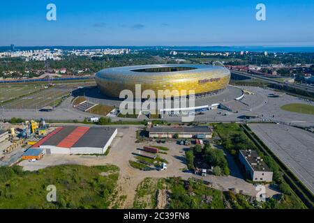 GDANSK, POLONIA - 17 GIUGNO 2020: Veduta aerea dello Stadio Energa, stadio di casa della squadra locale Lechia Gdansk. Danzica, Polonia. Foto Stock