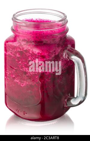 Frullato di mirtillo rosso o spremuta fresca in un vaso di mason, isolato Foto Stock