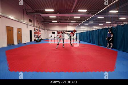 Bianca Walkden durante la sessione di formazione al National Taekwondo Centre di Manchester. Foto Stock