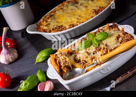 spaghetti, casseruola di carne tritata con formaggio Foto Stock