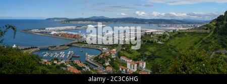 Vista panoramica sul porto di Bilbao da Punta Lucero Foto Stock