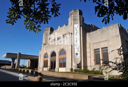 Inaugurato nel 1931, il Tulsa Union Depot è stato la stazione ferroviaria centrale della città fino alla sua chiusura nel 1967. Oggi ospita la Oklahoma Jazz Hall of Fame. Foto Stock