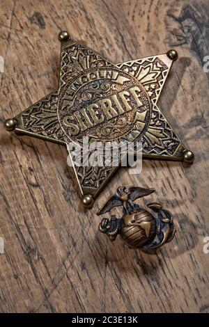 Sheriff Star e Marine Badge Foto Stock